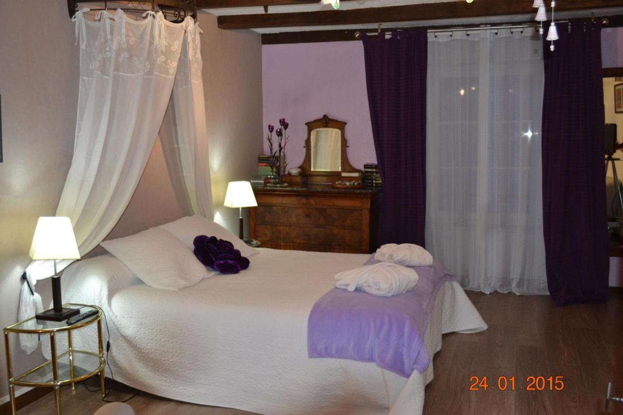 Bed And Breakfast "Le Moulin A Grains" Ménil-la-Horgne Buitenkant foto